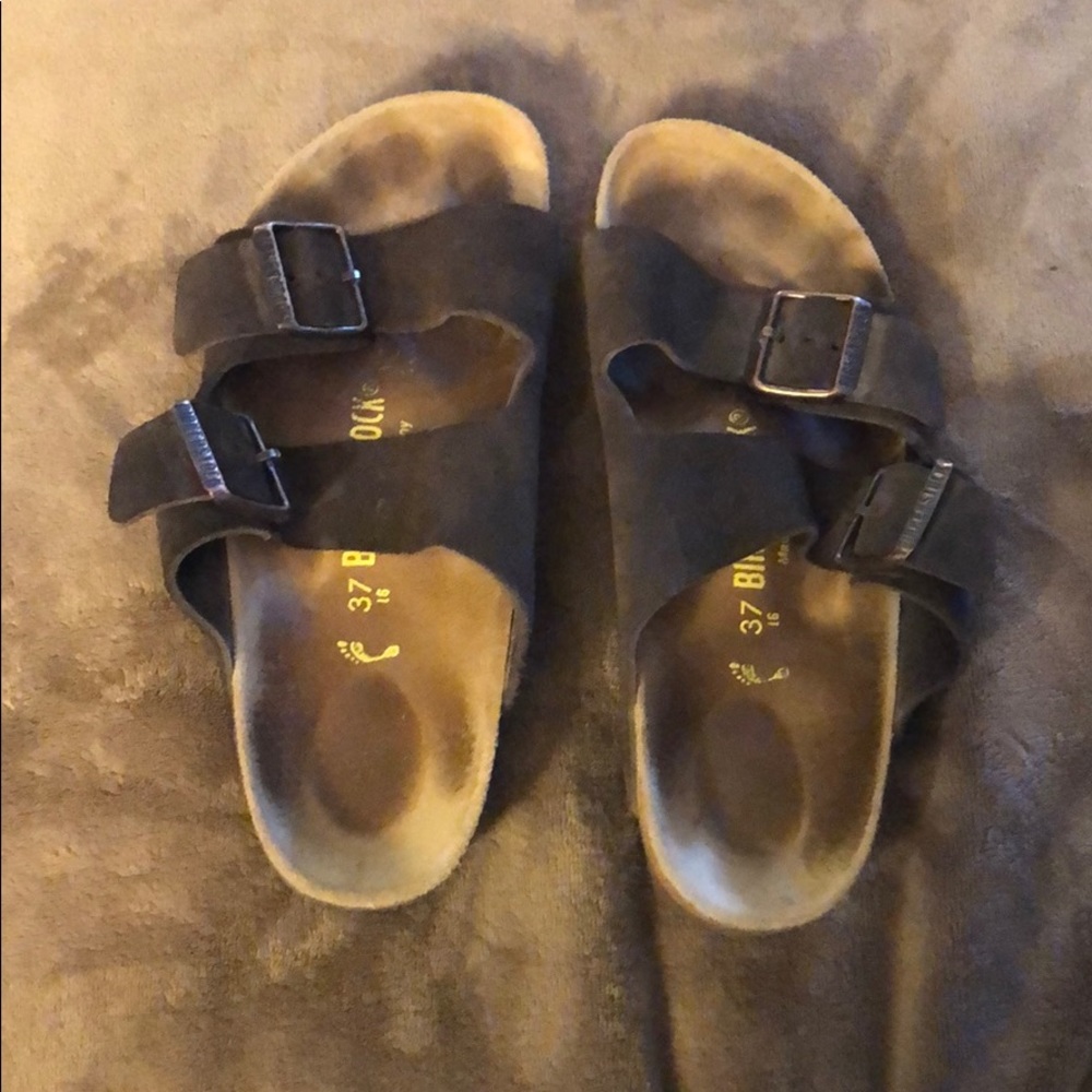 Brown suede Birks in good condition!!